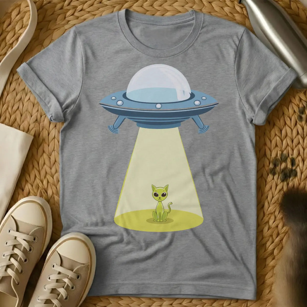 Alien Cat Shirt - Gray T-Shirt - conspiracy theory cat, cosmic feline, extraterrestrial pet