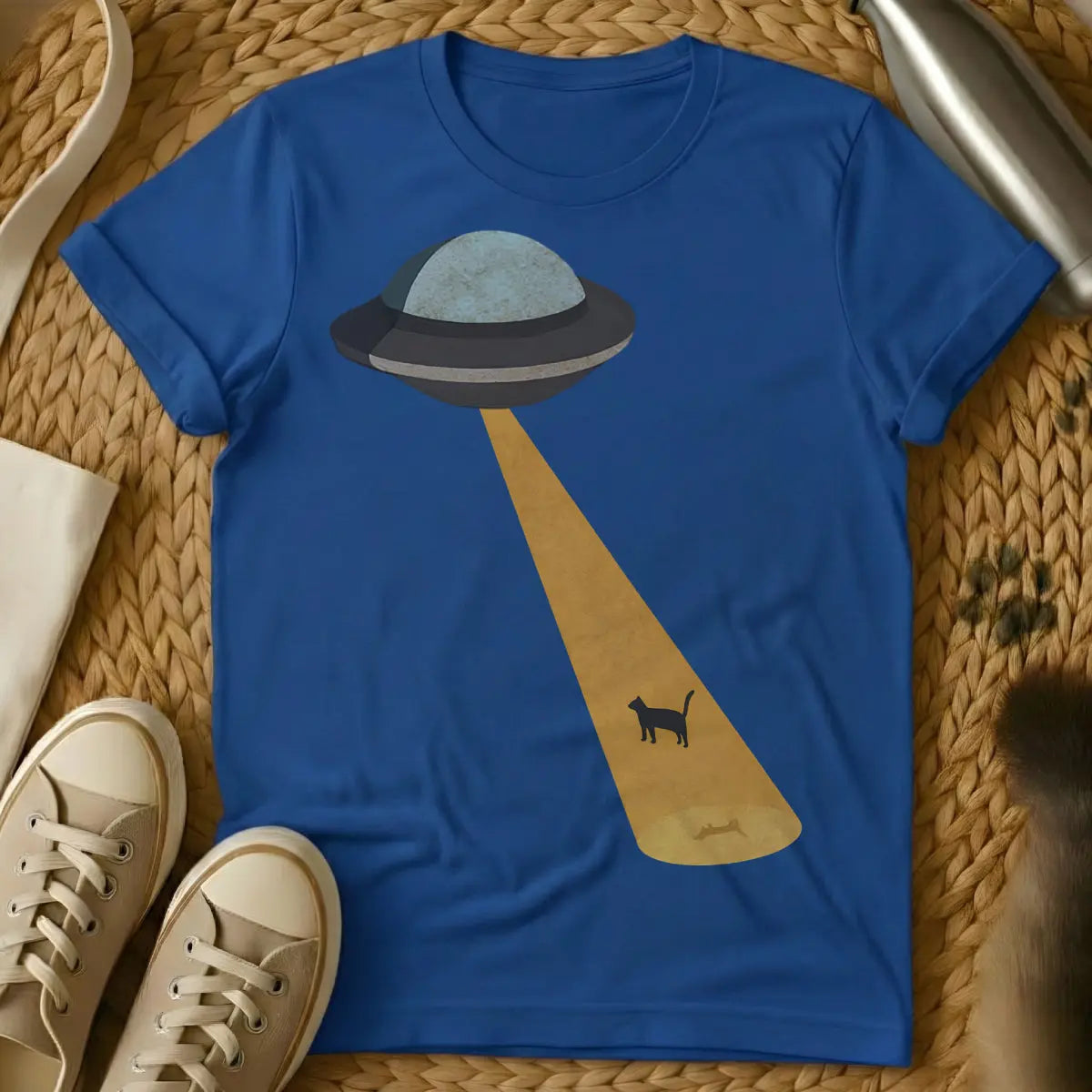 Cool UFO Cat Shirt - Blue T-Shirt - alien observer cat, conspiracy cat, cosmic feline